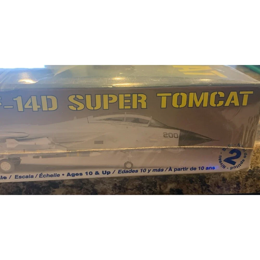 Rebel F-14D Super Tomcat 1:48 Scale Model Navy Airplane Plastic Sealed